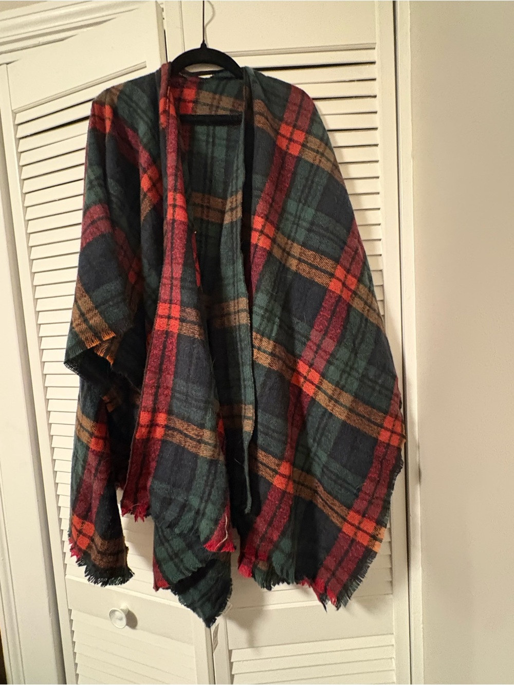 NWT Plaid Open-Front Poncho Wrap - Multicolor